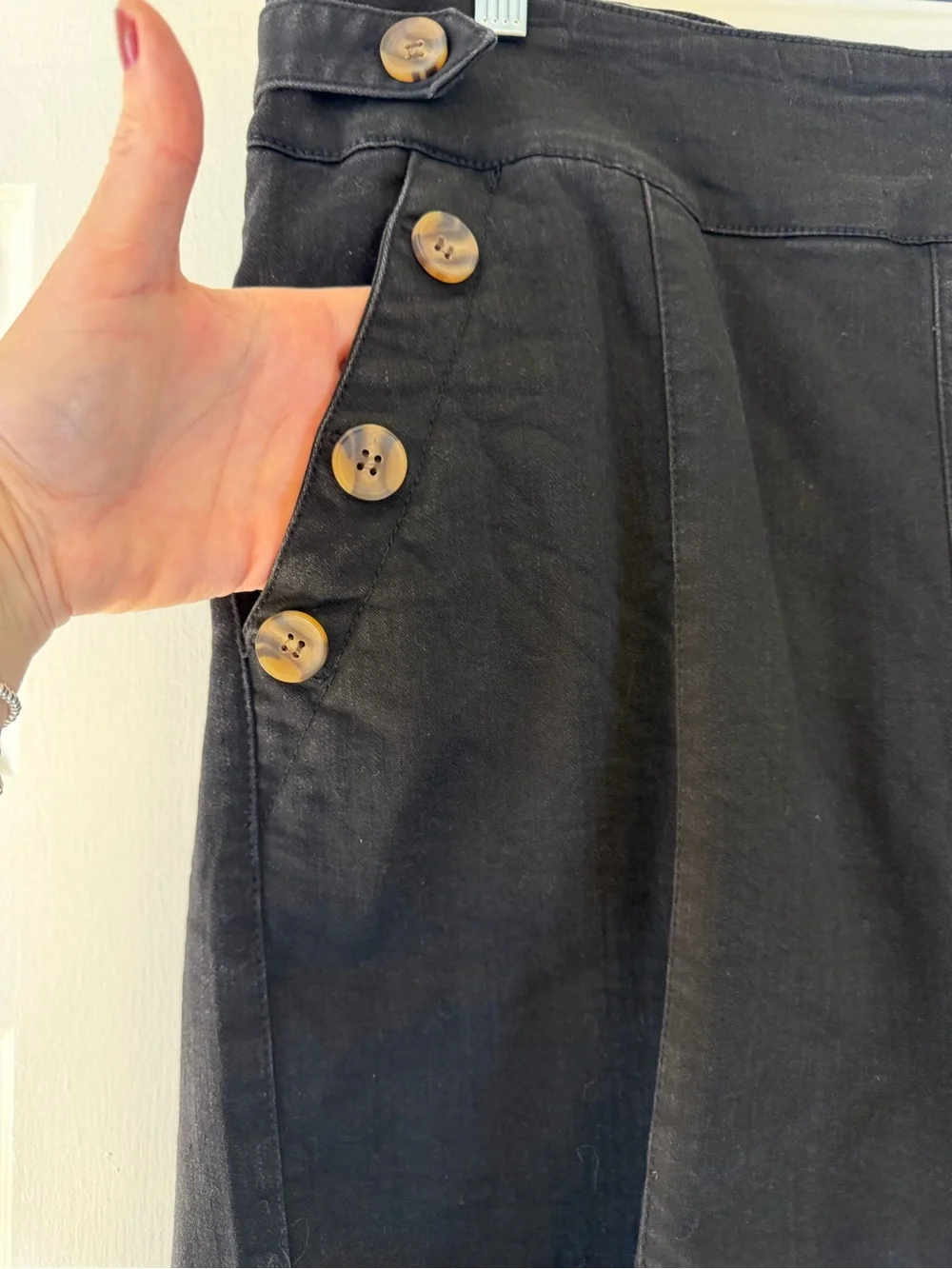 Westbound Black High-Waist Button-Accent Shorts